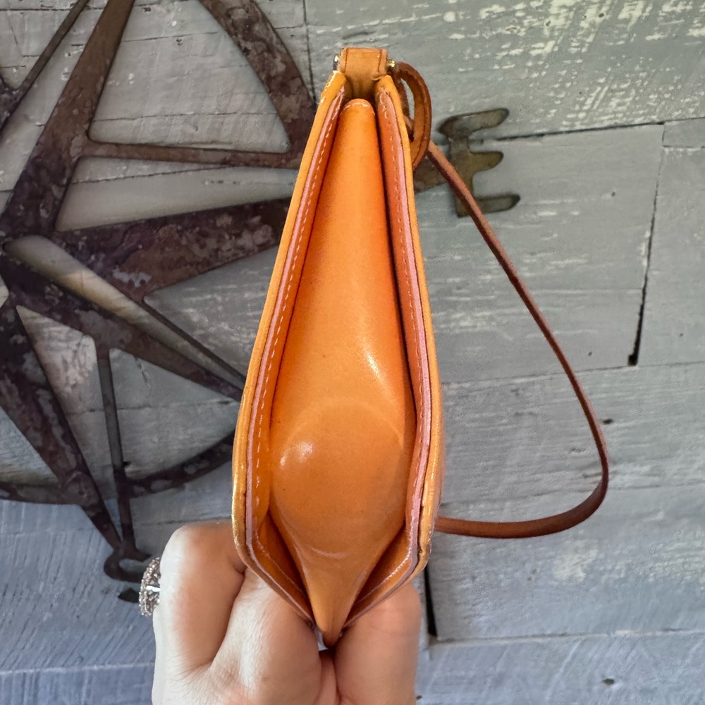 Louis Vuitton Vernis pochette - Picture 4 of 7